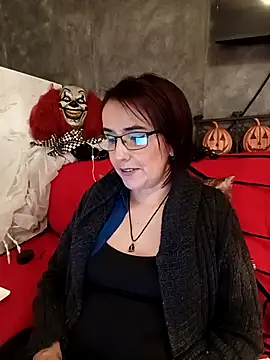 IsisBlake online show from October 5, 3:10 pm