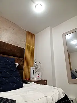 IsisBlake online show from November 9, 1:09 pm