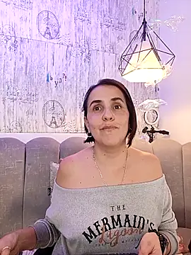 IsisBlake online show from November 24, 6:40 pm