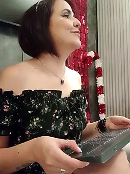 IsisBlake online show from December 4, 1:26 am