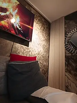 IsisBlake online show from February 28, 2:40 pm