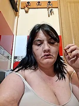 SexyNicool35 online show from April 18, 2:48 am