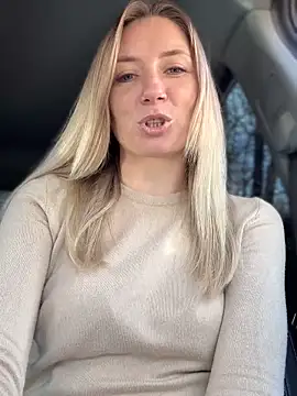 Crazy-Rosa online show from November 12, 8:37 am