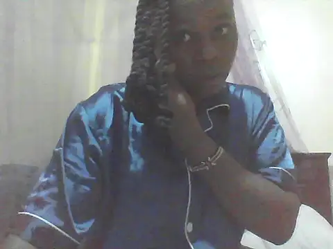 Snapshot of EBONYVANILLA02 chatting on June 20, 5:32 am EBONYVANILLA02 online show from June 20, 5:32 am