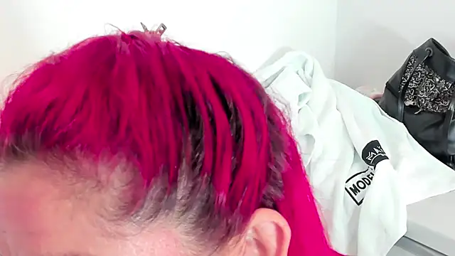 Aaliyah Padron online show from December 21, 8:10 pm