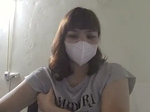 Angela-Eira online show from April 7, 9:15 pm