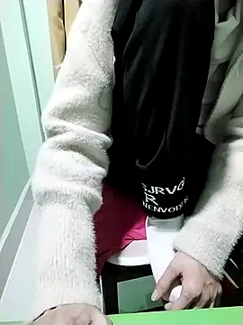 Luxcute286 online show from February 22, 12:40 pm