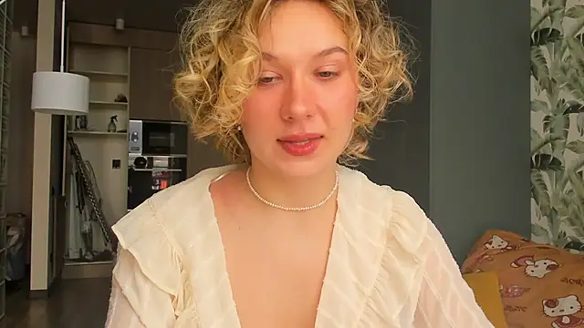 Snapshot of Lilith_lutherlow chatting on February 16, 1:29 pm Lilith lutherlow online show from February 16, 1:29 pm