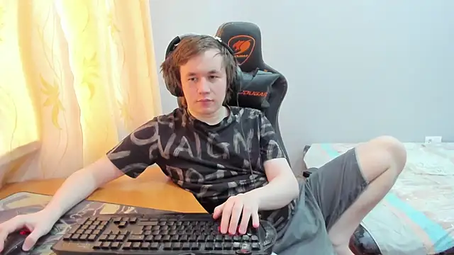 iliaskrislove online show from March 25, 4:18 am