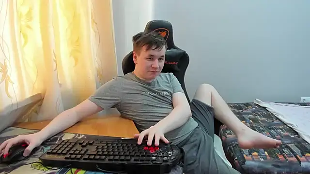 iliaskrislove online show from May 15, 11:12 pm