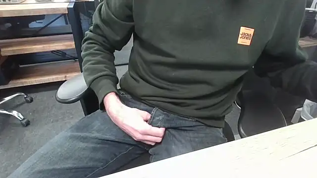 Michealtje85 online show from January 12, 1:16 pm