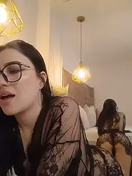 Snapshot of angeel_fox chatting on July 2, 10:38 pm angeel fox online show from July 2, 10:38 pm