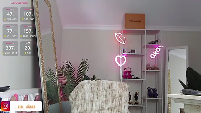 ArianaArianna online show from February 28, 9:43 am