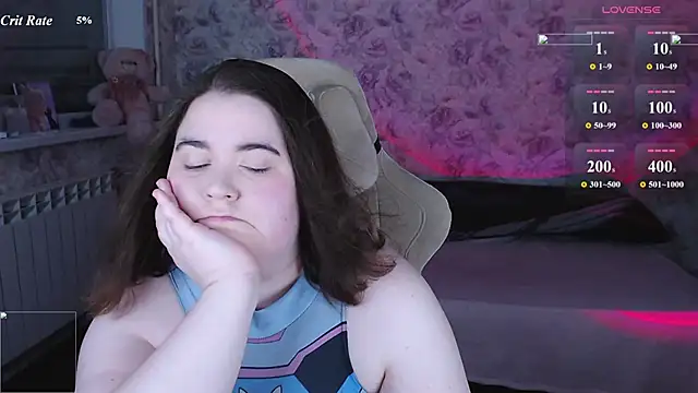 Estelle Hicks online show from March 31, 6:41 pm