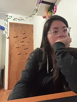 indiegirl666 online show from July 13, 2:36 am