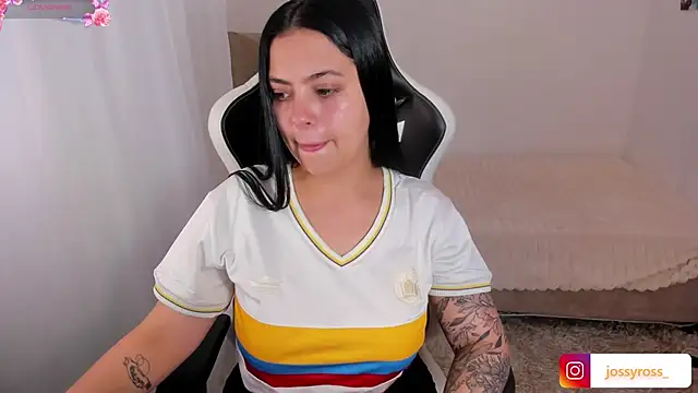 Victoryyy  online show from September 9, 6:07 pm