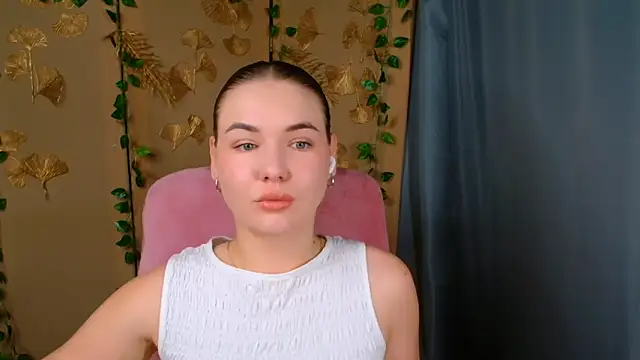 Snapshot of Glory_air chatting on June 20, 4:37 am Glory air online show from June 20, 4:37 am