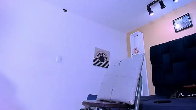 Snapshot of Jhonn_Rhyss chatting on March 19, 6:14 am Jhonn Rhyss online show from March 19, 6:14 am