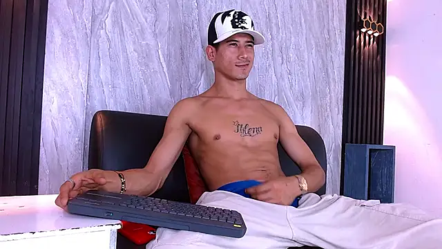 Snapshot of Jhonn_Rhyss chatting on February 1, 7:34 pm Jhonn Rhyss online show from February 1, 7:34 pm