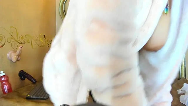 Celeste Baker  online show from February 17, 3:09 pm