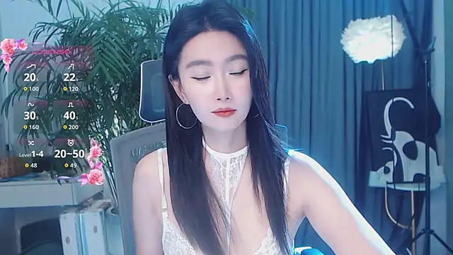 FeiFei-babe online show from June 4, 12:00 pm