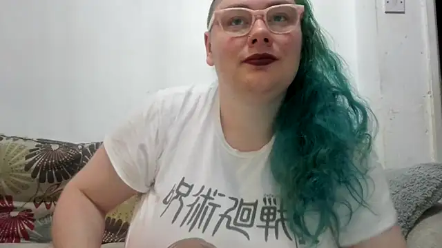 Bustycurves online show from July 10, 10:45 pm