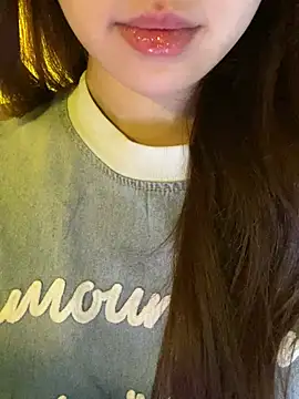 minmin2kk5 online show from June 2, 2:02 am