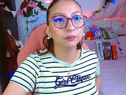Littlerouse  online show from July 22, 9:12 am