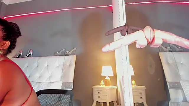 Melinahills online show from December 20, 7:39 pm