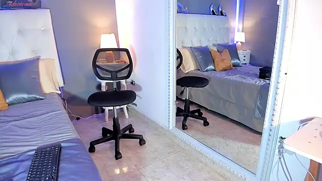 Melinahills online show from January 16, 4:28 pm