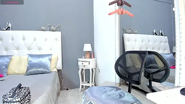 Melinahills online show from January 19, 2:49 pm