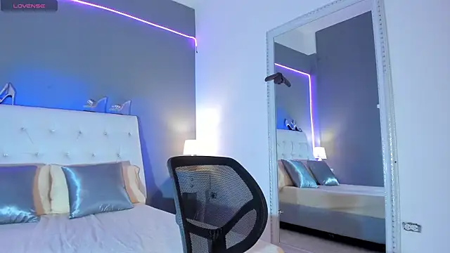 Melinahills online show from January 19, 7:37 pm