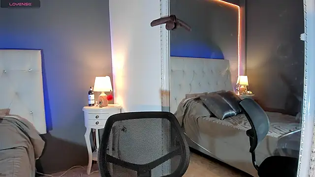 Melinahills online show from February 1, 5:37 pm