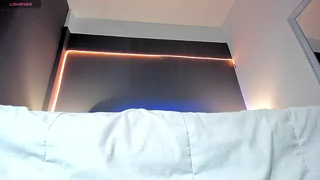 Melinahills online show from February 9, 5:54 pm