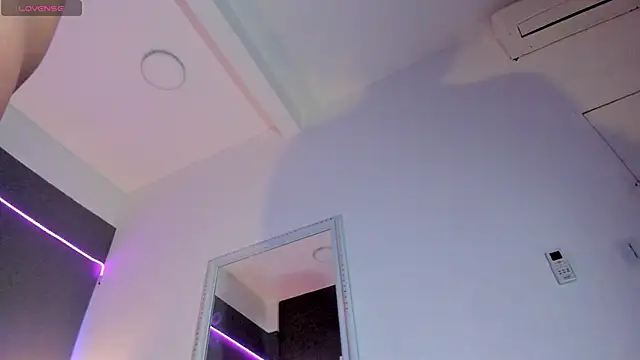 Melinahills online show from February 23, 7:33 am