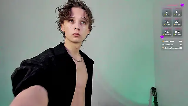 Vampirella GS online show from January 29, 9:39 pm