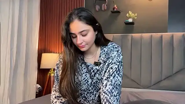 demieliss online show from December 20, 5:42 pm