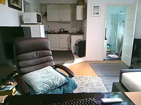 mihaimichael online show from September 13, 1:22 pm