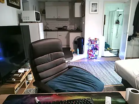 mihaimichael online show from October 8, 2:47 pm