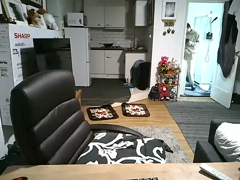 mihaimichael online show from October 26, 12:00 pm