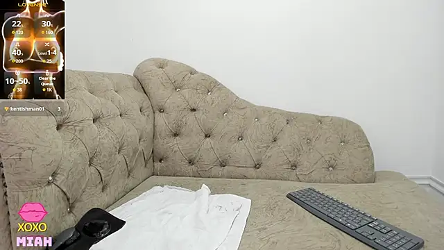 Miah BigBoobs online show from November 27, 8:55 pm