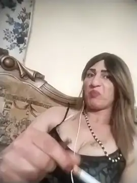 ingishemale1 online show from April 2, 3:26 am