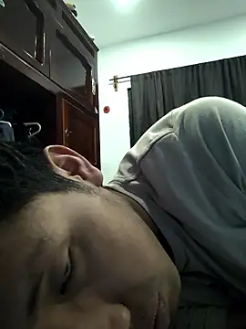 Snapshot of Angel123Zha chatting on March 8, 5:00 am Angel123Zha online show from March 8, 5:00 am