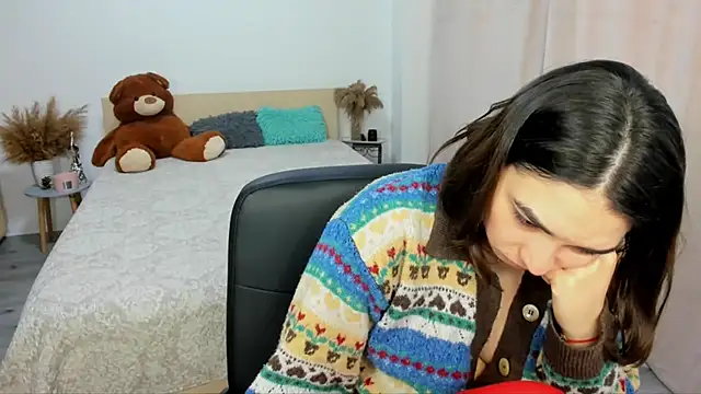 Alexa Dolly12 online show from March 4, 8:57 am