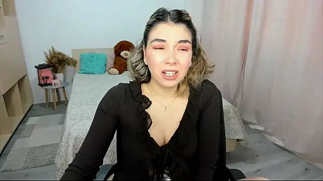 Alexa Dolly12 online show from February 21, 6:36 am