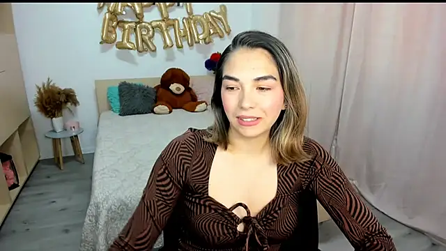 Alexa Dolly12 online show from August 1, 5:50 am