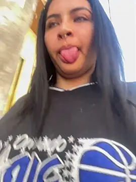  luna torres online show from February 28, 12:50 pm