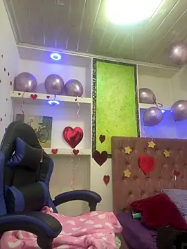  luna torres online show from March 2, 12:45 pm