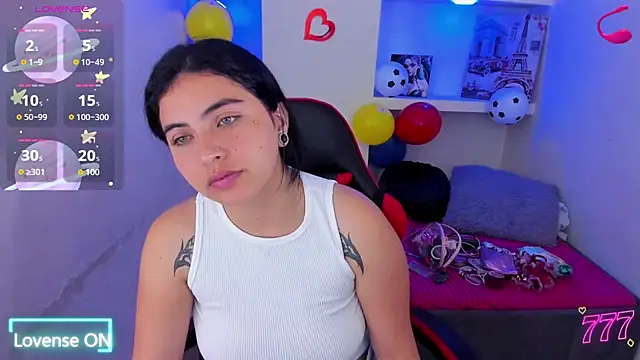 Snapshot of _luna_torres chatting on June 26, 12:53 pm luna torres online show from June 26, 12:53 pm