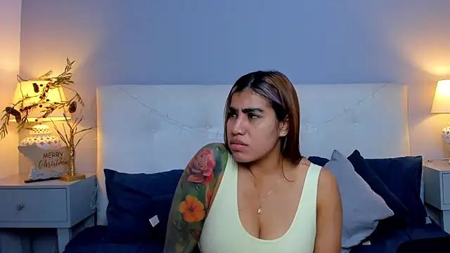 SaraaJhonsonn online show from November 22, 3:55 pm